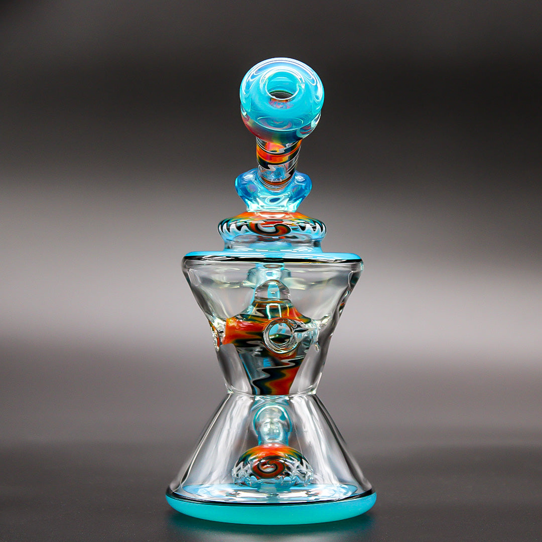 PRIO GLASSWORKS PYLON
