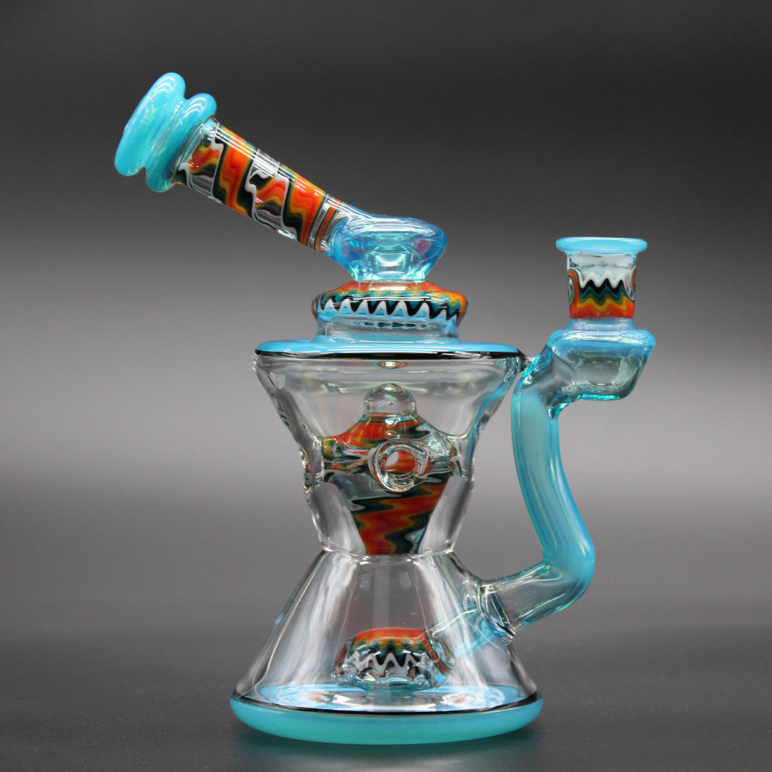 PRIO GLASSWORKS PYLON